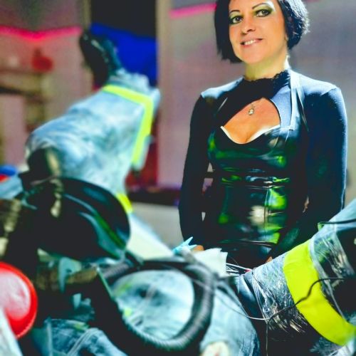 Galeriebild 3 von Bizarrärztin Lady Dana