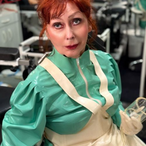 Galeriebild 5 von Dr. Madame P