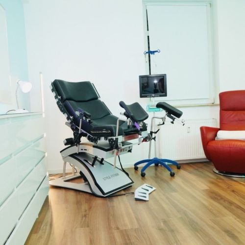 Galeriebild 8 von Dr. Catherine Bizarr