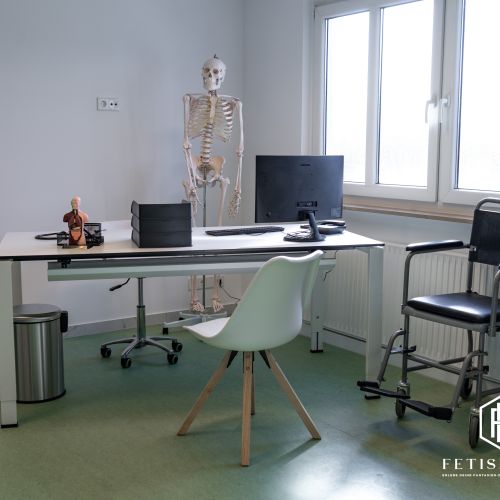 Galeriebild 12 von Fetish Farm