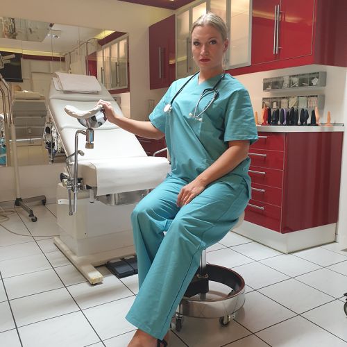 Galeriebild 6 von Bizarrärztin Livia